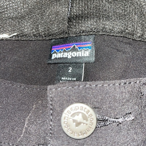 Patagonia Women's Skyline Traveler Pants in black | size 2 - Picture 7 of 9